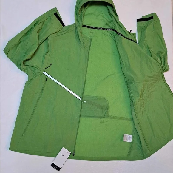 Nike Repel Run Division Packable Jacket - Men's size XXL